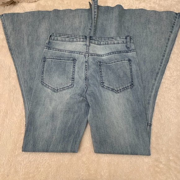 EASEL WOMEN'S JUST FLOAT ON FLARE JEANS - Picture 4 of 6